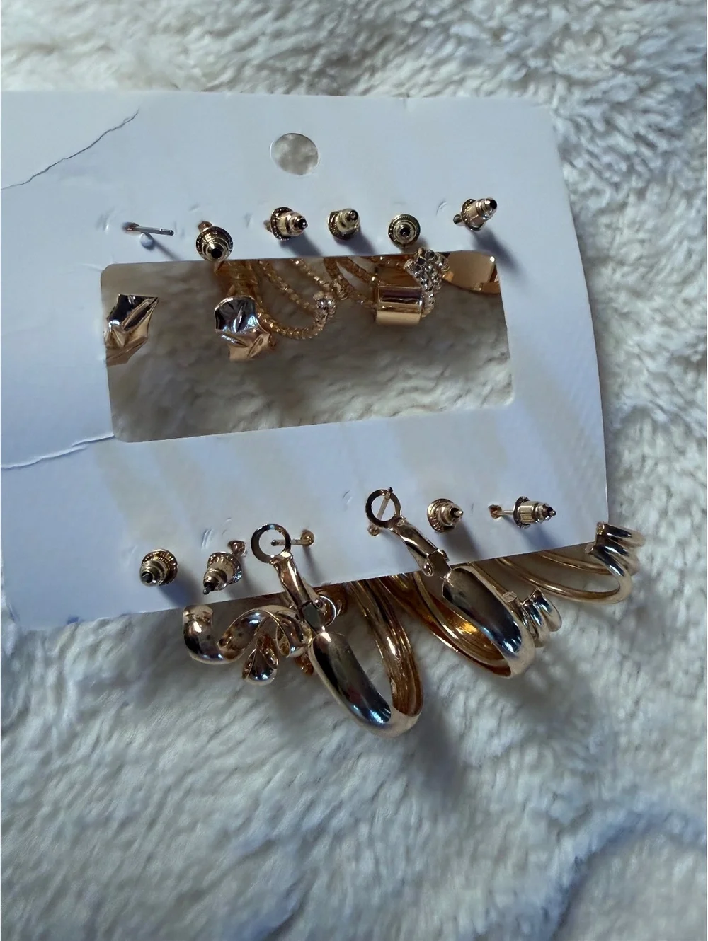 Set of various fashion Rings and earrings silver gold